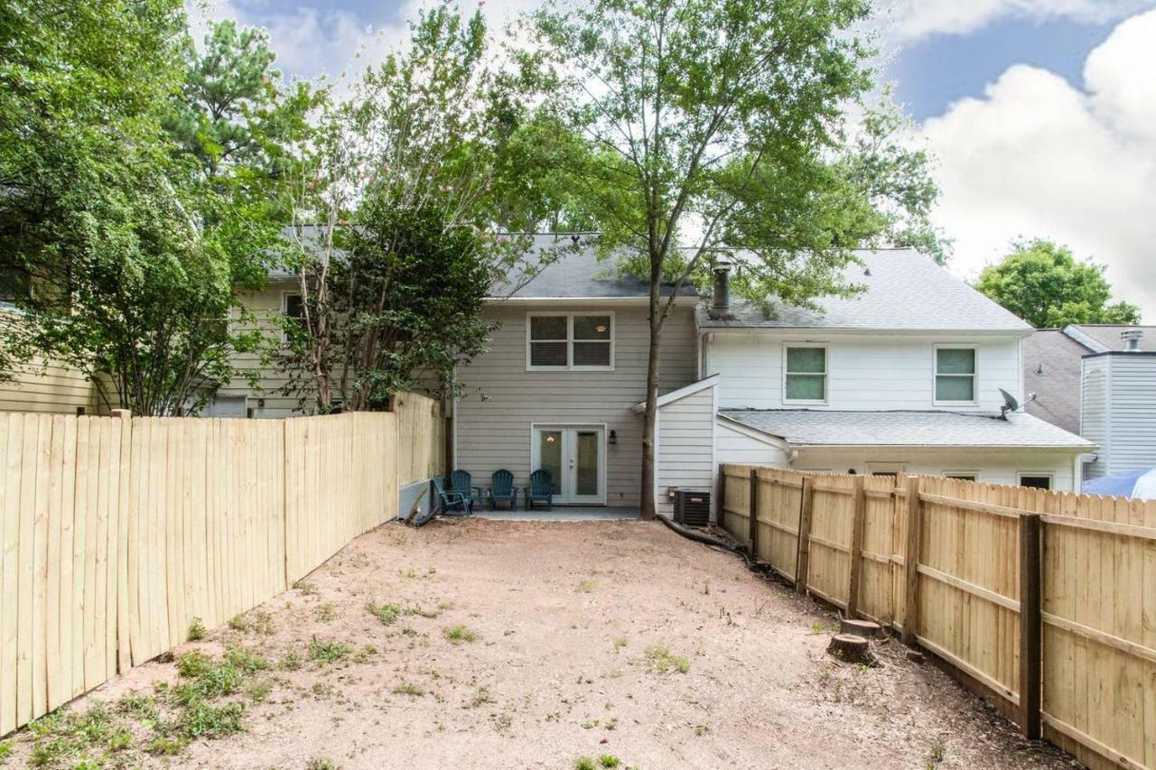 Modern + Cozy Townhome - Minutes To Avalon W/King RoswellRoswell  Kültér fotó